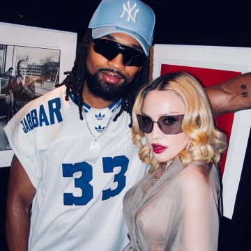 Madonna celebra aniversário de 29 anos do namorado; veja fotos
