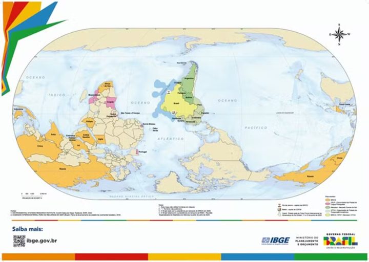 IBGE lança mapa-múndi invertido, com o Sul no topo; entenda mudança