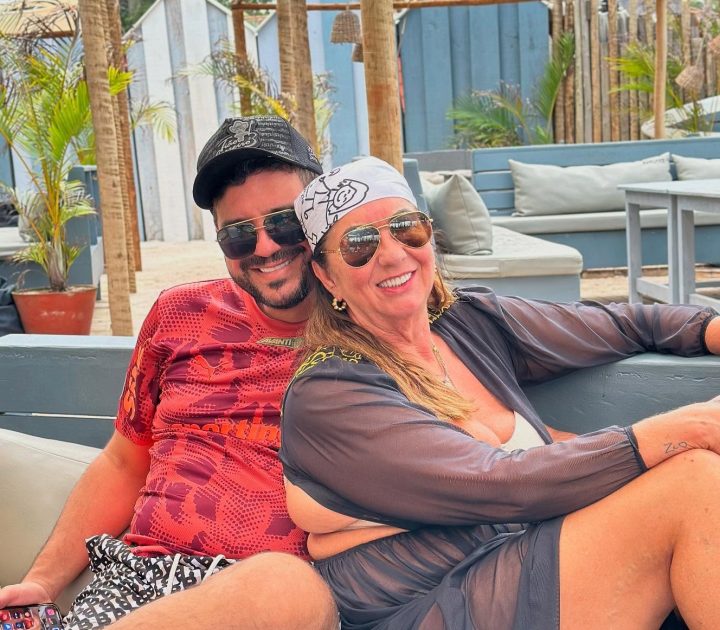 Mãe de Virginia surge ao lado do novo namorado no sul da Bahia: ‘Celebrando a vida’