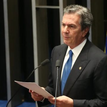 Moraes autoriza Collor a cumprir pena de 8 anos e 10 meses em casa