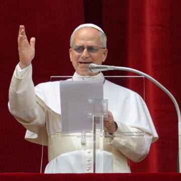 Papa Leão XIV faz apelo pela paz: ‘Nunca mais a guerra’