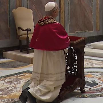 Vaticano divulga vídeo dos primeiros momentos após Robert Prevost ser eleito Papa