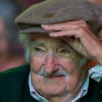 Pepe Mujica está em fase terminal e sob cuidados paliativos, diz esposa