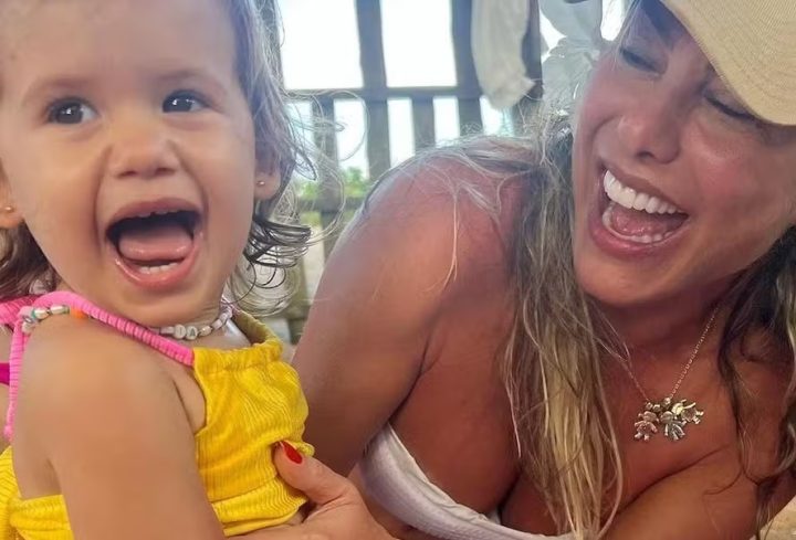 Poliana Rocha parabeniza neta Maria Alice pelo aniversário: ‘Meu pedacinho do céu’