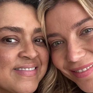 Primas, Preta Gil e Luiza Possi se encontram às vésperas da cantora embarcar para o exterior