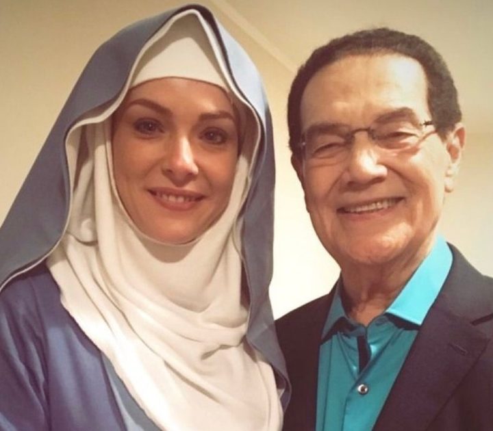 Regiane Alves homenageia Divaldo Franco e relembra bastidores de filme sobre o médium: ‘Foi uma honra’
