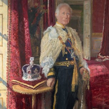 Retratos oficiais da coroação de Charles III e Camilla são revelados na National Gallery, em Londres