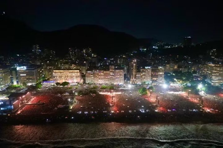 Polícia prende suspeito de planejar ataque a bomba em show de Lady Gaga