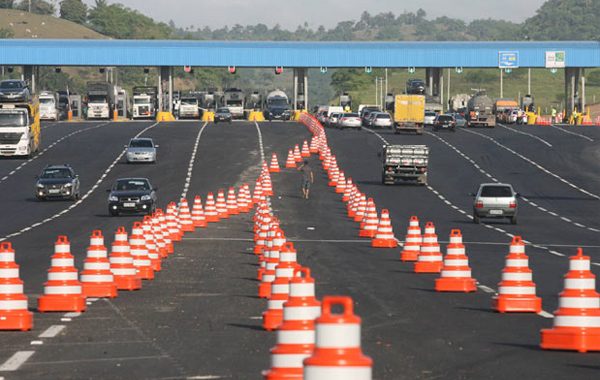 Cobrança de pedágio nas rodovias BR-116 e BR-324 será suspensa com fim do contrato da ViaBahia