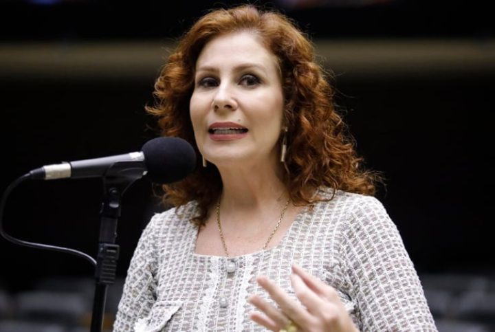 Zambelli reage à condenação no STF: ‘Não colocaria meu mandato em risco por uma brincadeira’