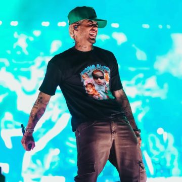 Zé Felipe retorna ao Brasil após shows em Portugal: ‘Gratidão por tanto amor e carinho’