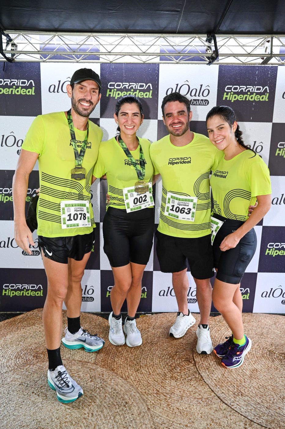 Matheus Froes, Amanda Vasconcelos, Zeca Souza e Beatriz Silveira