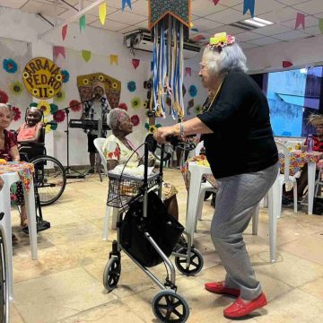 Idosos do Abrigo D. Pedro II celebram o São João com festa tradicional