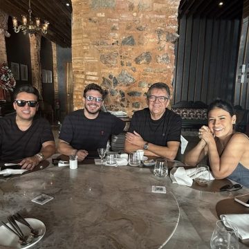 Em Salvador, Simone Mendes almoça com Matheus Fernandes e empresários
