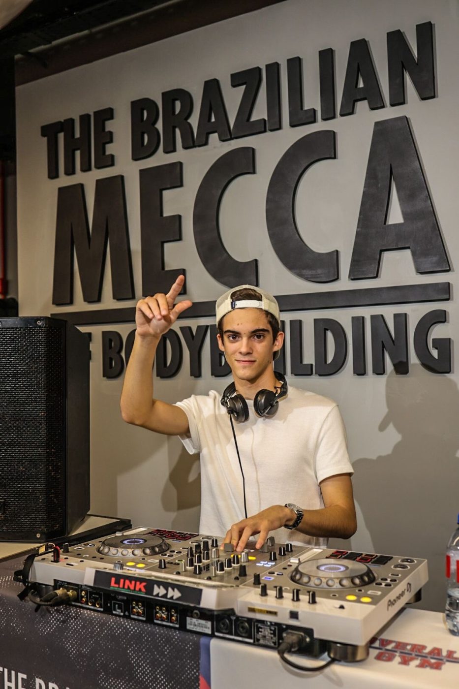 Dj Tomusik