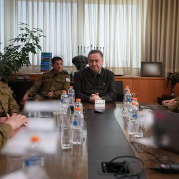 Ministro de Israel ameaça Irã: ‘Se continuar, Teerã irá queimar’
