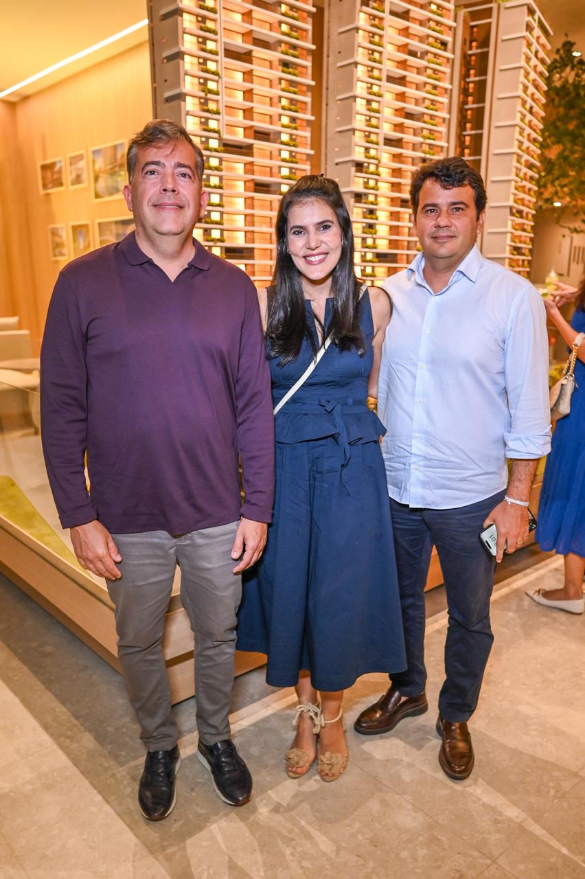 João Figueiredo, Lara Britto e Francisco Calmon