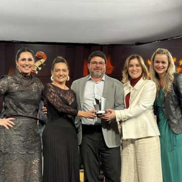 Shopping de Salvador é premiado com troféu de prata no Prêmio Abrasce por uso inovador de inteligência artificial em experiência de moda