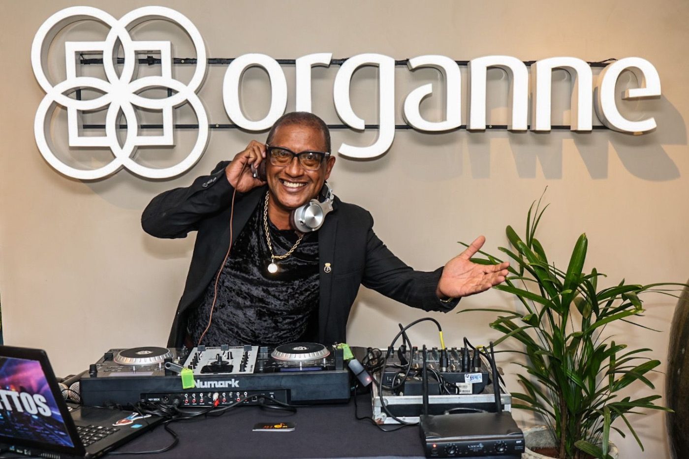 Dj J Santos