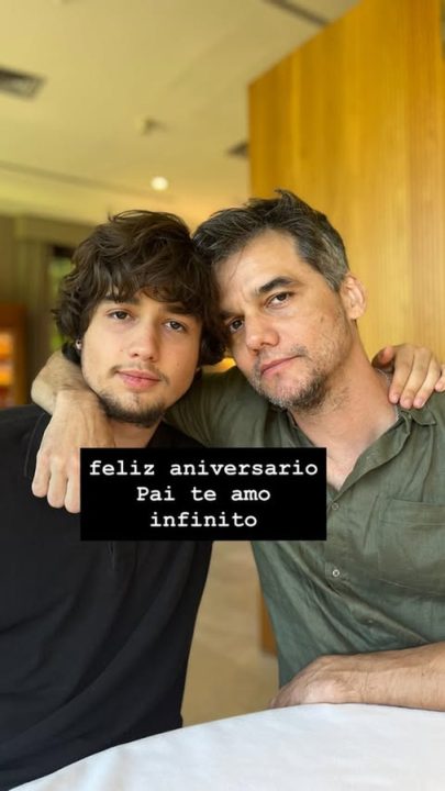 Filho de Wagner Moura celebra aniversário do pai: “Te amo infinito”