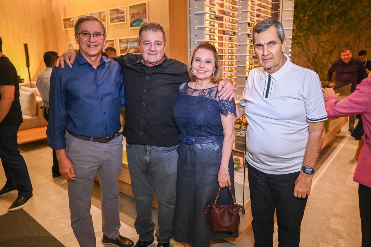 Arthur Rêgo, Humberto, Vivi Souza e Antônio Carlos Costa Andrade