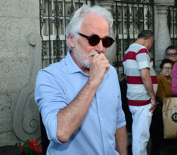 Otávio Mesquita cancela aniversário para se despedir de Francisco Cuoco em velório