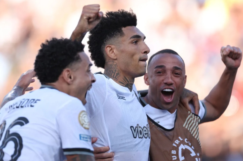 Botafogo quebra tabu de 13 anos, vence o PSG e fica perto das oitavas no Mundial de Clubes