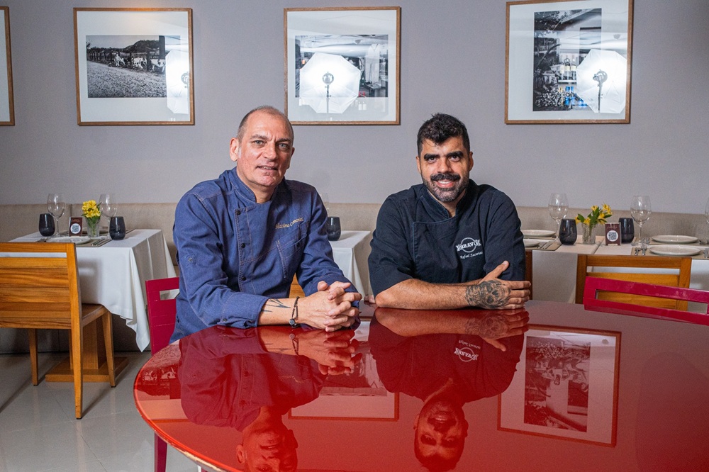 Chef Massimo Cremonini recebe chef Rafa Zacarias, da Bravo Burger, para jantar a 4 mãos