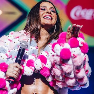 Alinne Rosa revela reação ao receber conselho para deixar de ser cantora