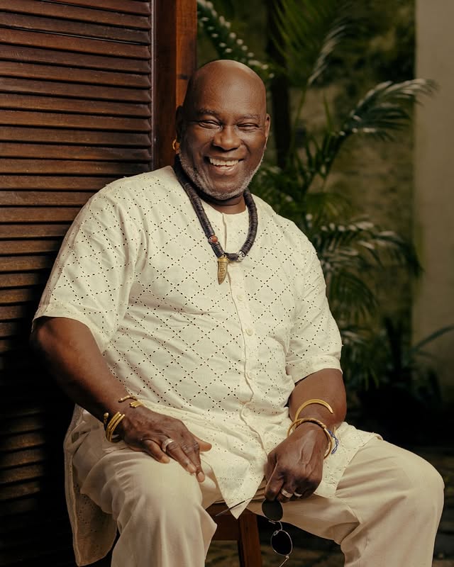 Lazzo Matumbi comanda show em clima junino no Rio Vermelho