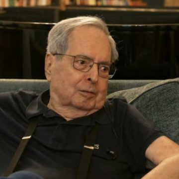 Internado há cerca de um mês, Benedito Ruy Barbosa recebe alta da UTI