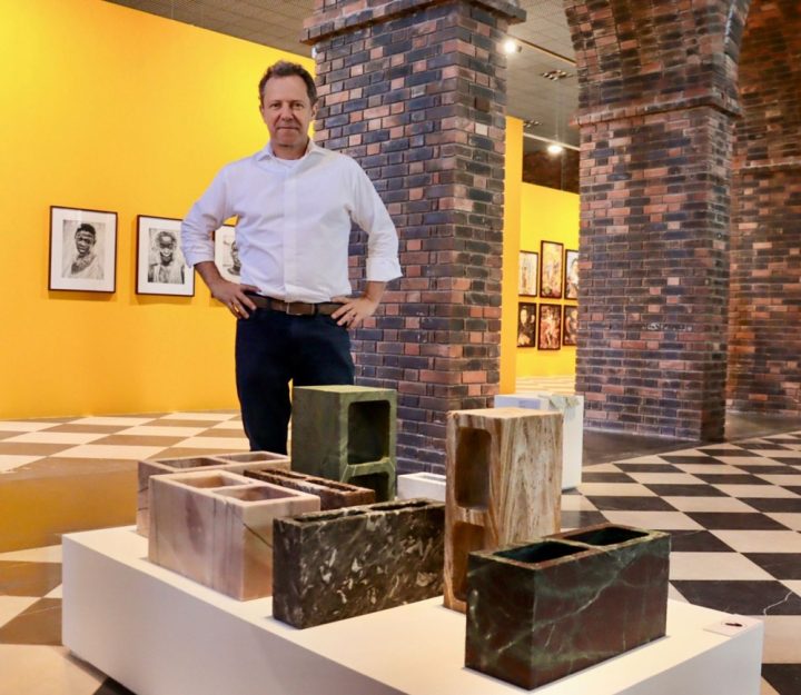 Museu em Salvador terá exposição com mais de 200 trabalhos de Vik Muniz