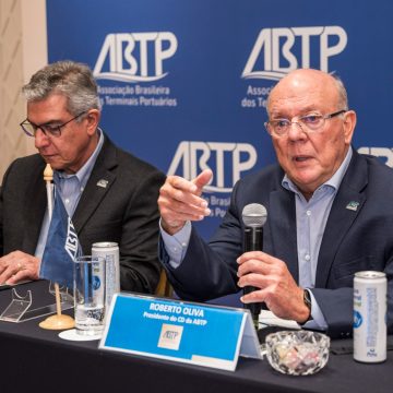 Reeleito presidente da ABTP, Roberto Oliva comemora conquista da Intermarítima