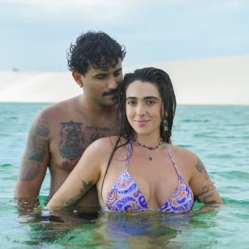 Lucas Pizane e Giovanna Lima celebram 1 ano de namoro com ensaio romântico nos Lençóis Maranhenses