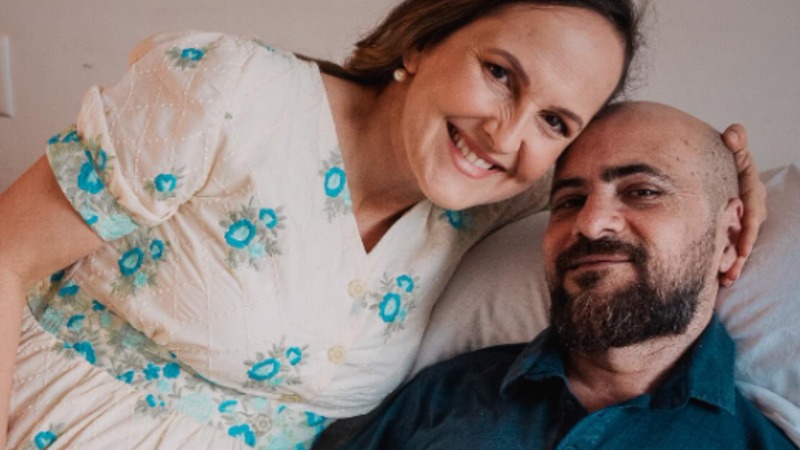 Esposa de influenciador paraplégico da à luz ao sexto filho do casal: ‘Batalha’