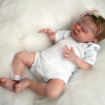 Homem agride bebê em BH após achar que se tratava de boneca ‘reborn’