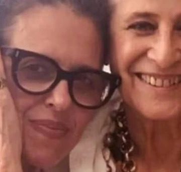 Em aparição rara, esposa faz homenagem para Maria Bethânia