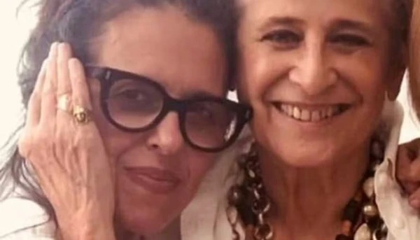 Em aparição rara, Gilda Midani faz homenagem para Maria Bethânia