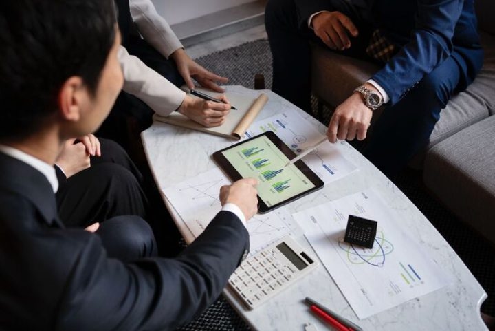 Warren Bowie & Smith: Análisis completo y opiniões reais sobre a plataforma de trading
