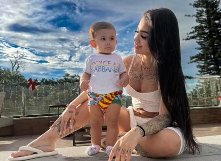 MC Mirella desabafa sobre exposição da filha: ‘Ela não é moeda de troca por likes’