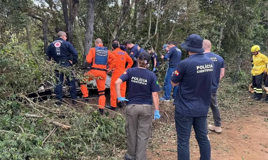 Vítimas de acidente com balão morreram abraçadas, diz delegado