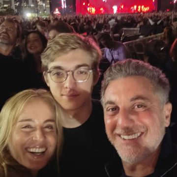 Angélica e Luciano Huck curtem show de Gilberto Gil na companhia do filho Joaquim
