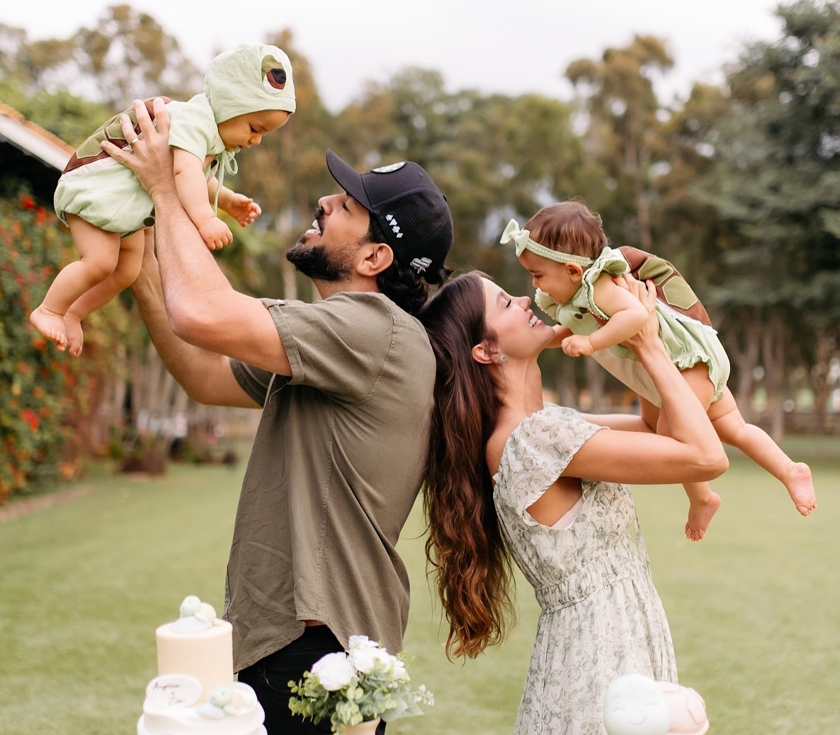Cantor Sorocaba celebra 11 meses dos filhos gêmeos com festinha temática; veja fotos
