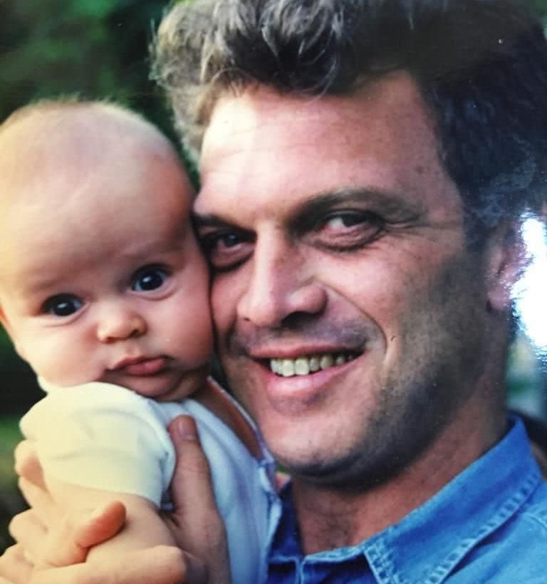 Pedro Bial celebra novo trabalho do filho: ‘Num dia é bebê, no outro canta Chico Buarque’