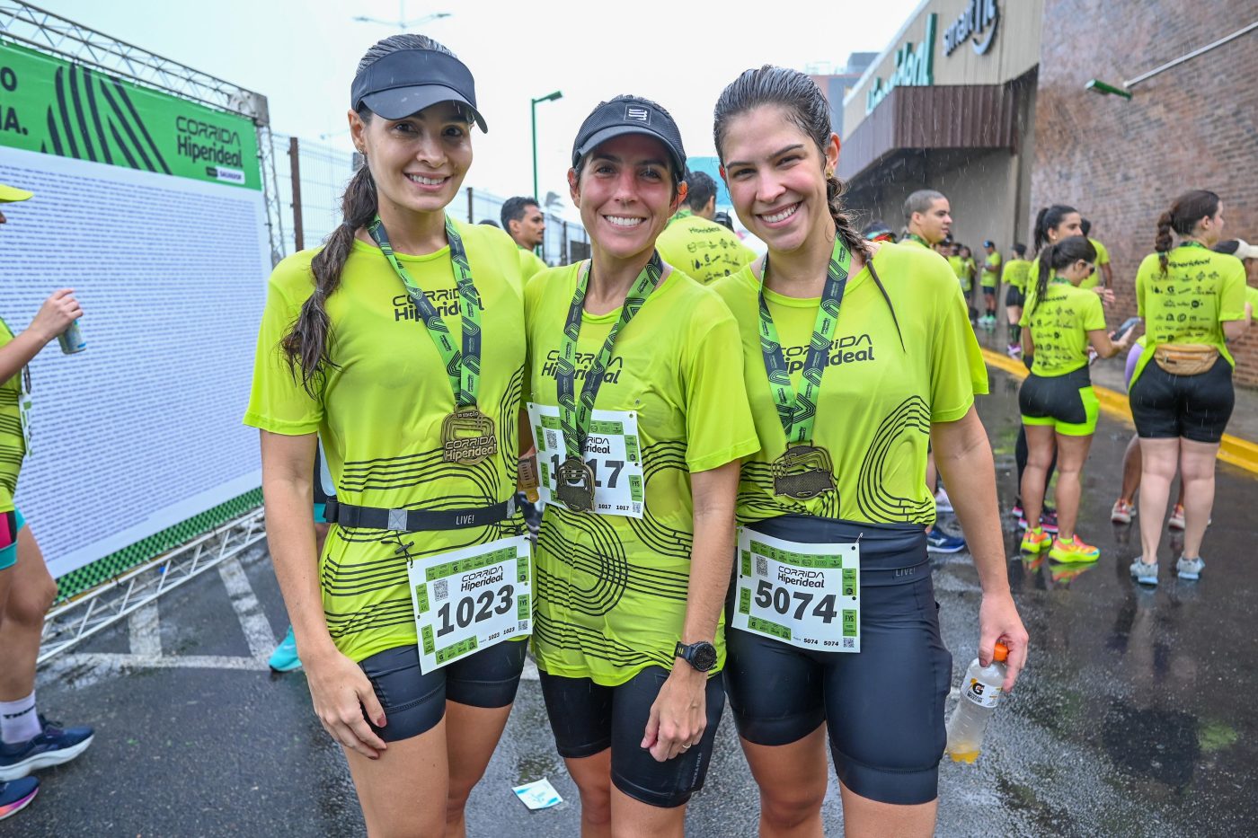Ticiana Mendonça, Carolina Rosário e Beatriz Silveira
