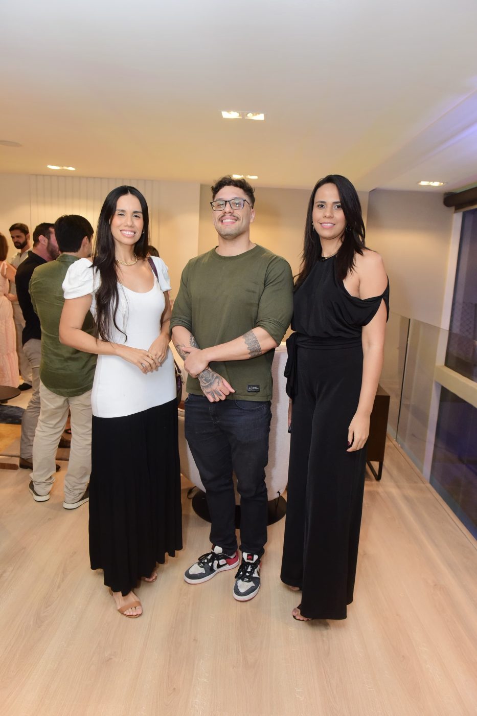 Mariana Souza, Eduardo Mendes e Tamires Pereira