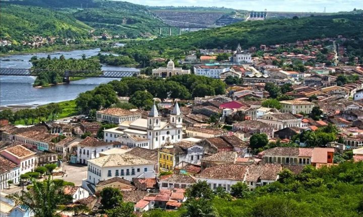 Cachoeira vira capital da Bahia nesta quarta-feira (25); entenda