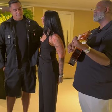 Filha de Xanddy se apresenta ao lado de Péricles em festa de aniversário do pai; veja fotos