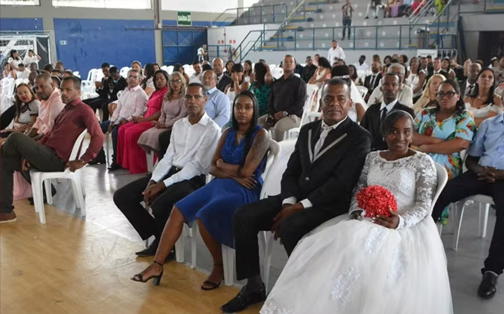 Casamento civil coletivo em Feira de Santana abre inscrições gratuitas para casais até agosto