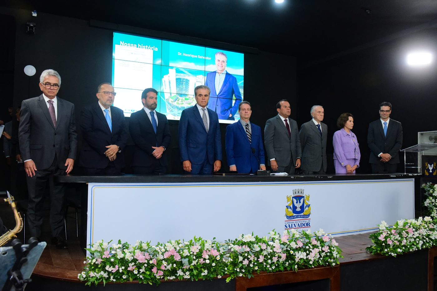 Henrique Salvador recebe a Medalha Thomé de Souza